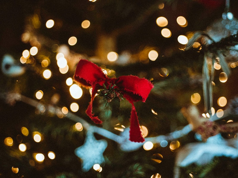 come mettere le luci sull'albero di Natale